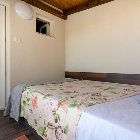 Apartment Hasanec By El-Pi Tours Njivice Exterior foto