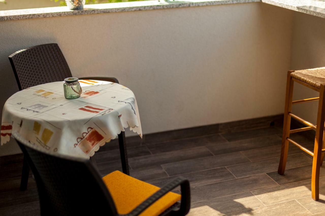 Apartment Hasanec By El-Pi Tours Njivice Exterior foto